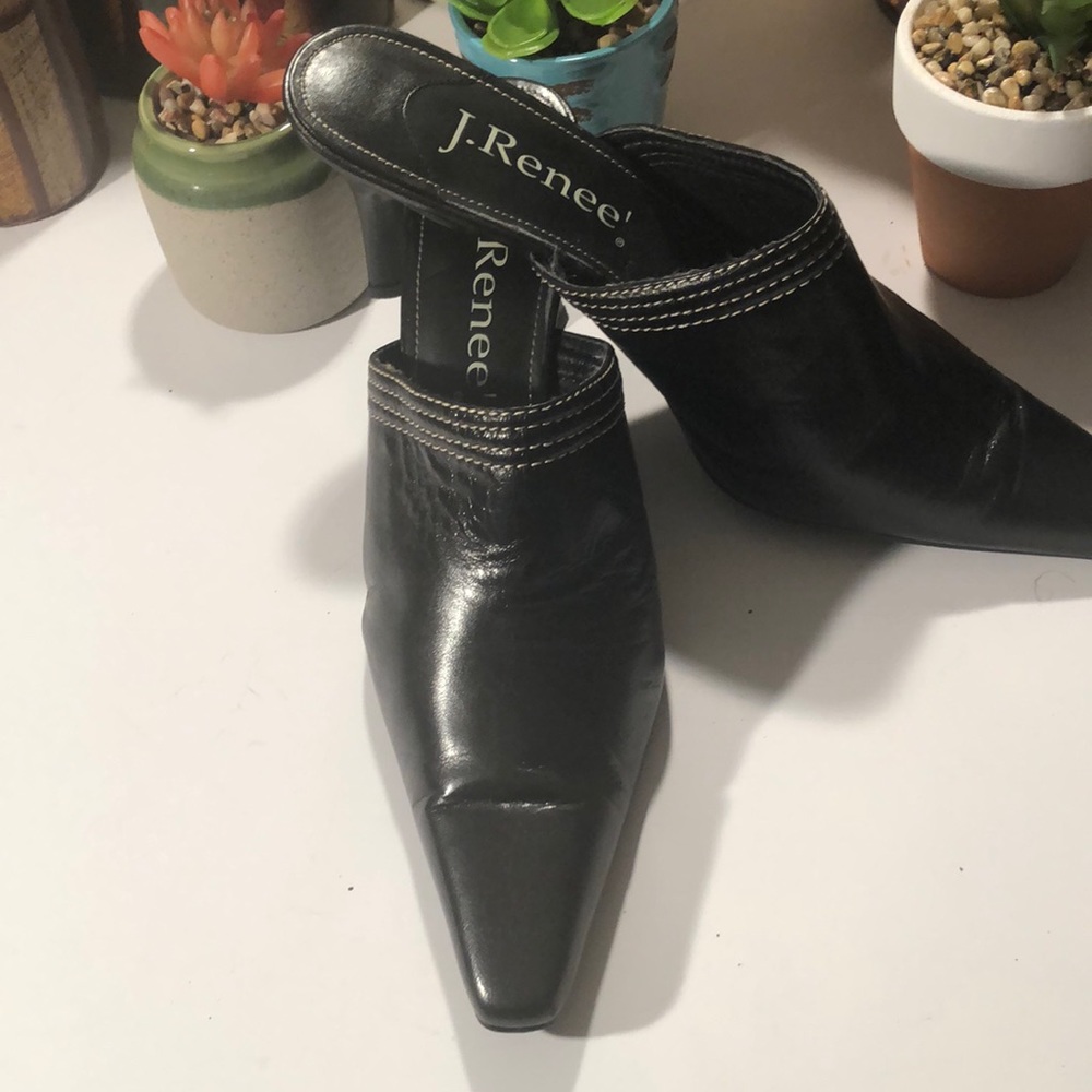 J.RENEE SHOES  NEW NEVER WORN!